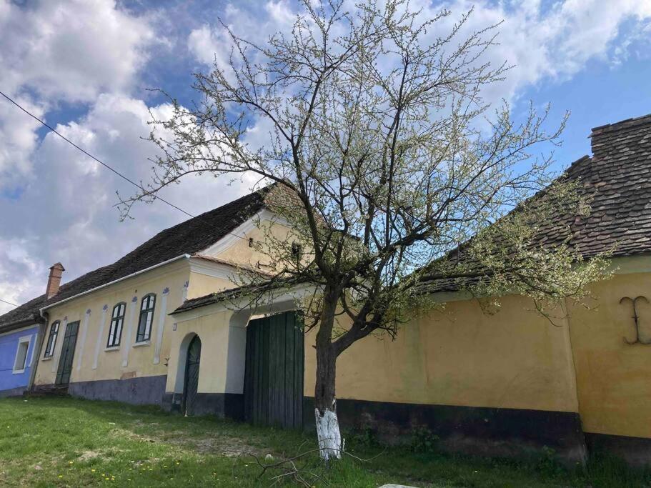 House By The Church - Entire House Crit Luaran gambar
