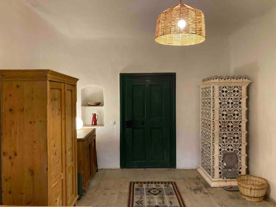 House By The Church - Entire House Crit Luaran gambar