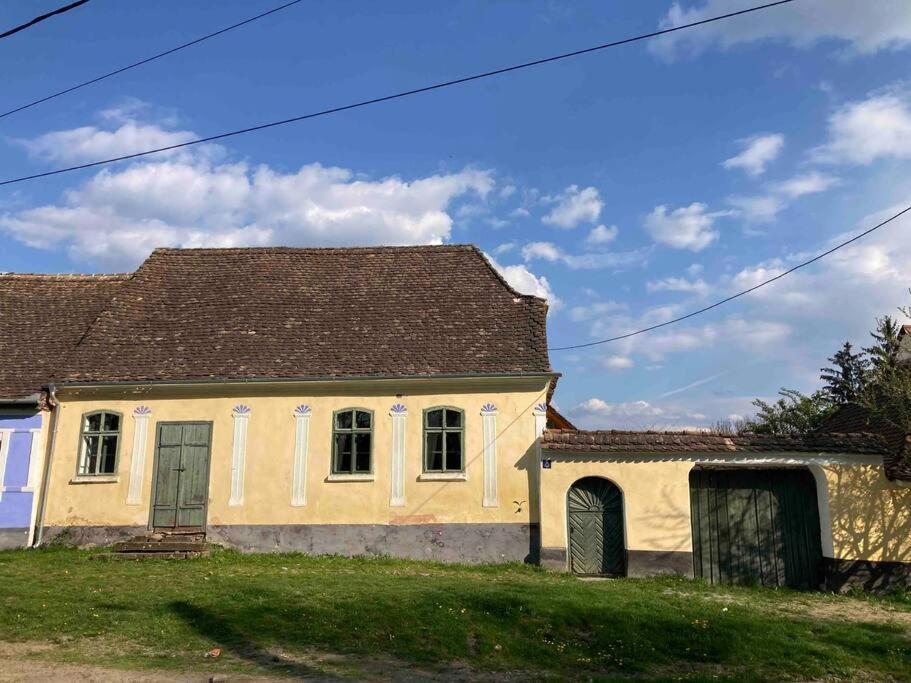 House By The Church - Entire House Crit Luaran gambar